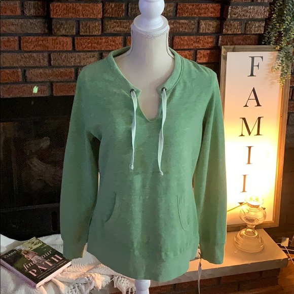 NWT- Long Sleeve Green Tea Shirt Sz:M - Picture 1 of 4